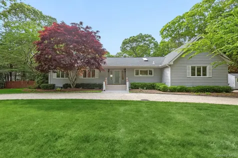 47 Bridle Path Remsenburg NY 11960