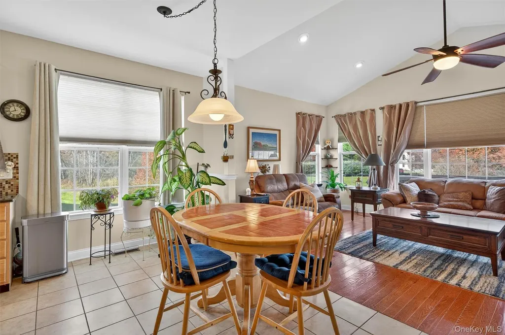 24 Juniper Circle Middletown NY 10940