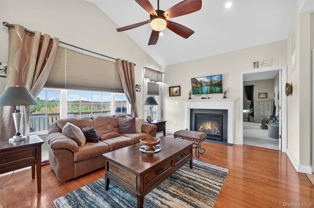 24 Juniper Circle Middletown NY 10940