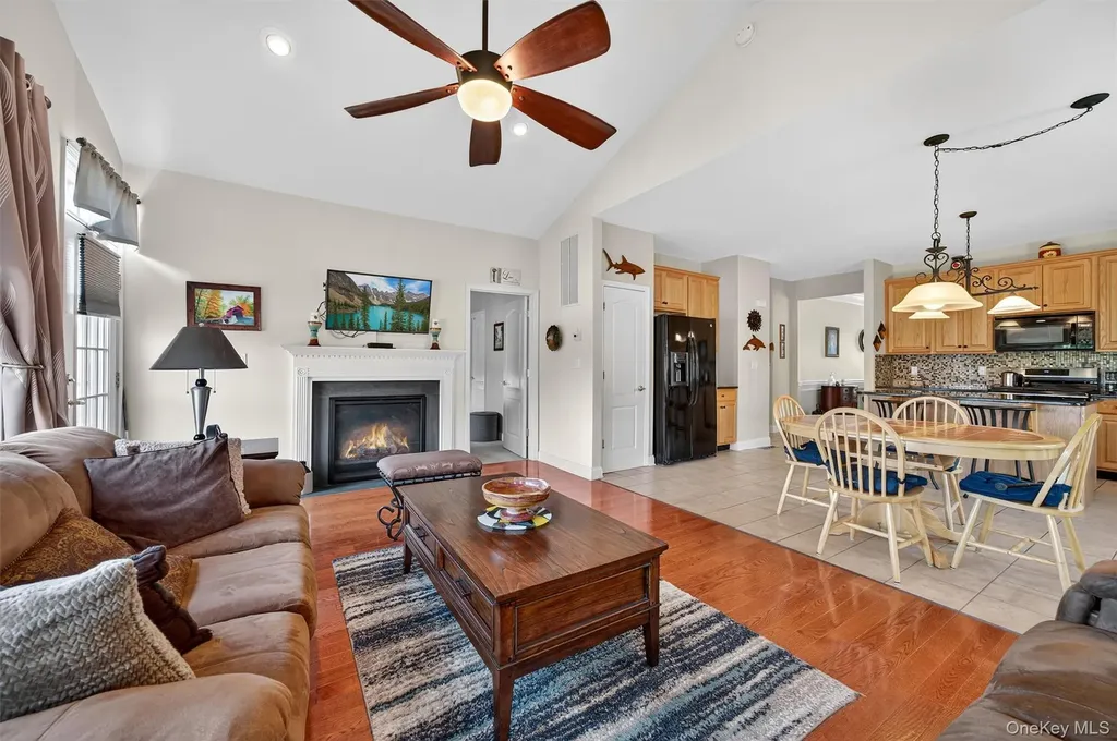 24 Juniper Circle Middletown NY 10940