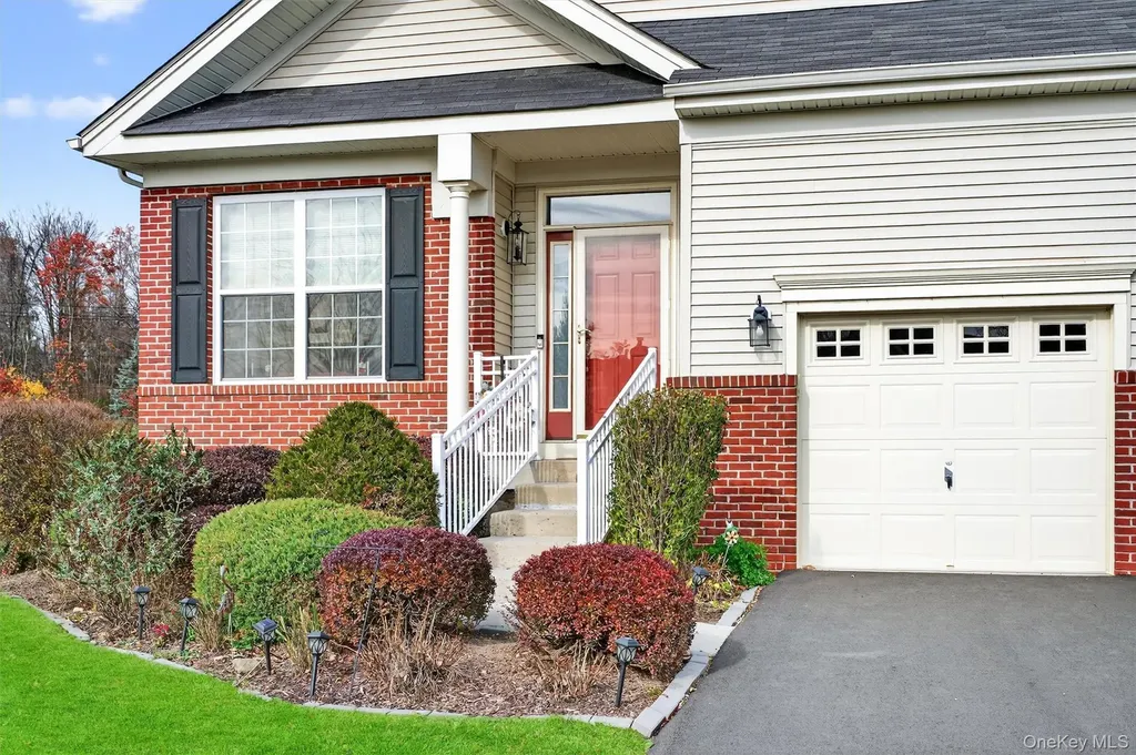 24 Juniper Circle Middletown NY 10940