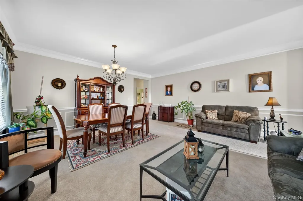 24 Juniper Circle Middletown NY 10940