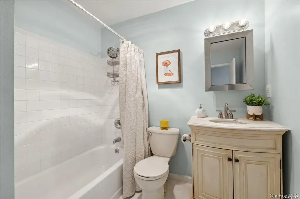 425 Shore Road Long Beach NY 11561