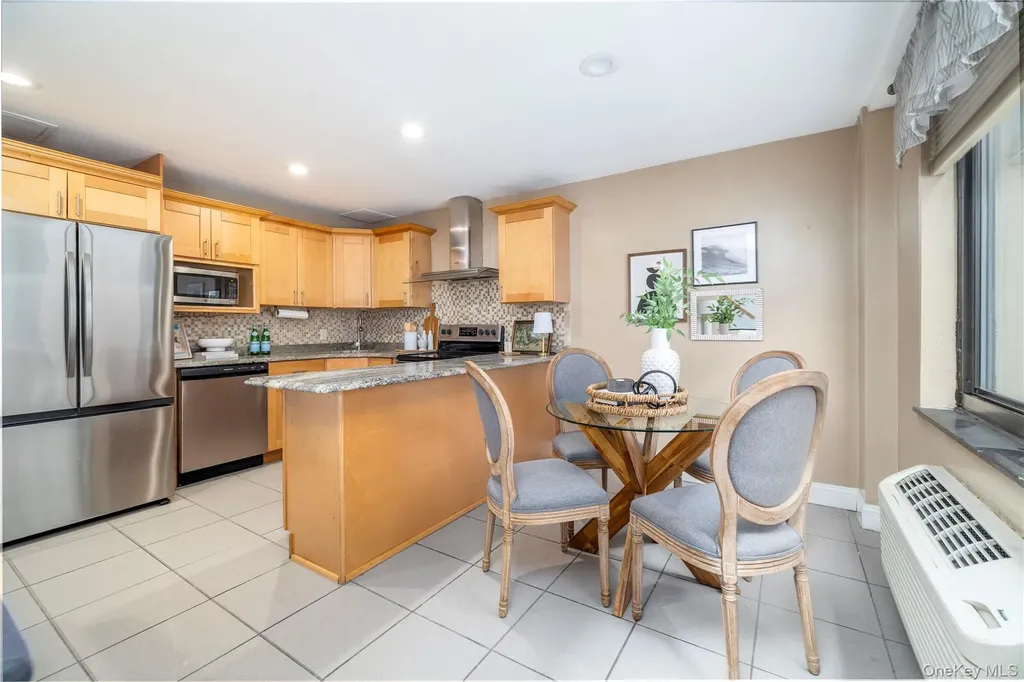 425 Shore Road Long Beach NY 11561