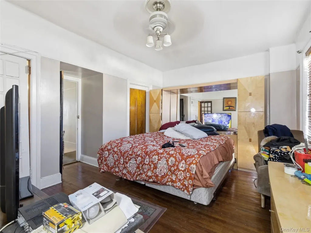 372 Parkside Avenue Brooklyn NY 11226