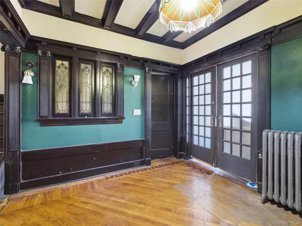 372 Parkside Avenue Brooklyn NY 11226