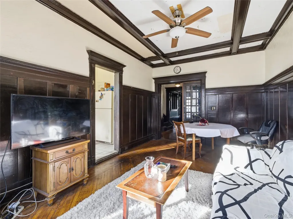 372 Parkside Avenue Brooklyn NY 11226
