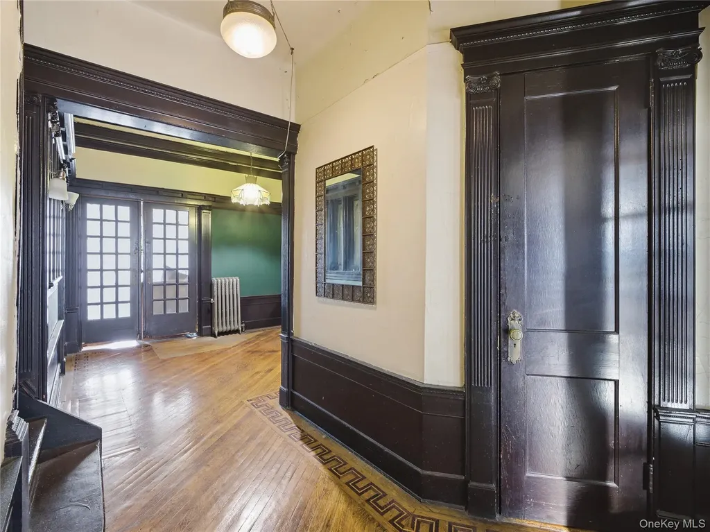 372 Parkside Avenue Brooklyn NY 11226