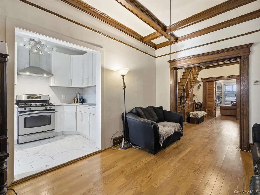 372 Parkside Avenue Brooklyn NY 11226