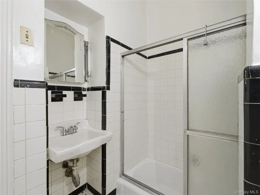 372 Parkside Avenue Brooklyn NY 11226