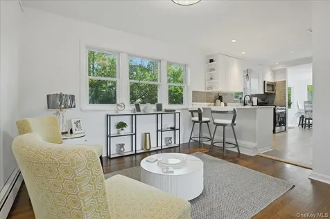 241 Commonwealth Avenue Massapequa NY 11758