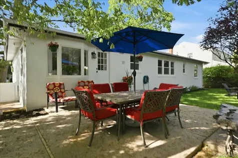 241 Commonwealth Avenue Massapequa NY 11758