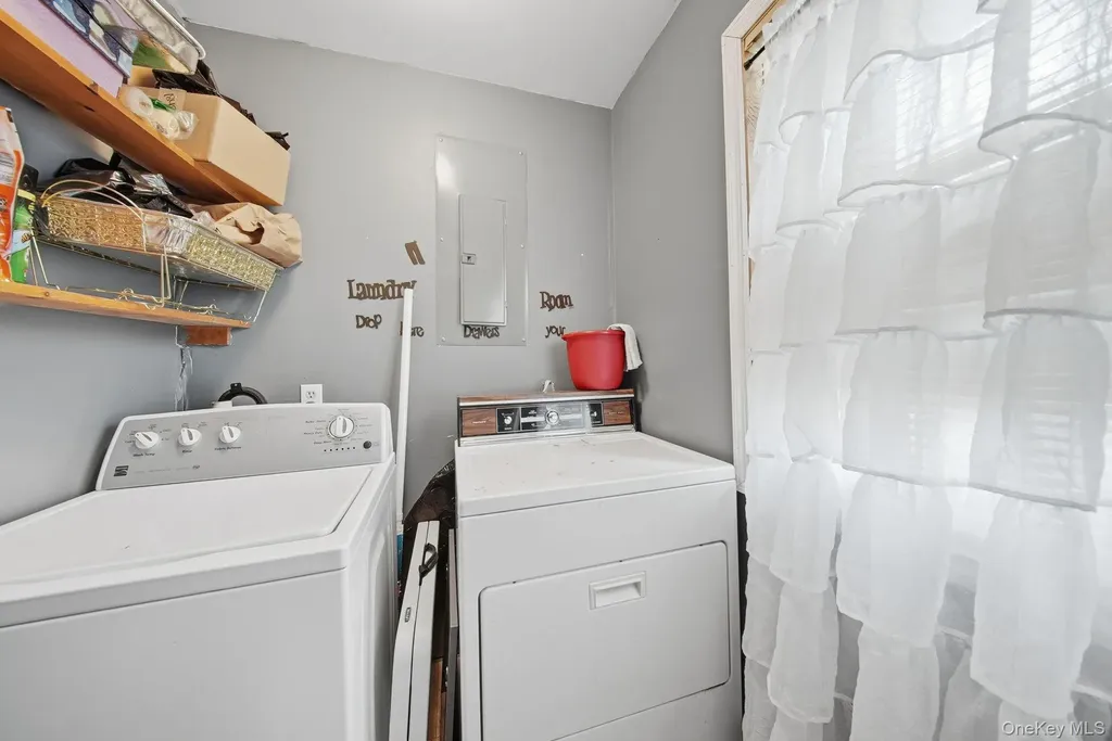 4 Ray Lane Loch Sheldrake NY 12733
