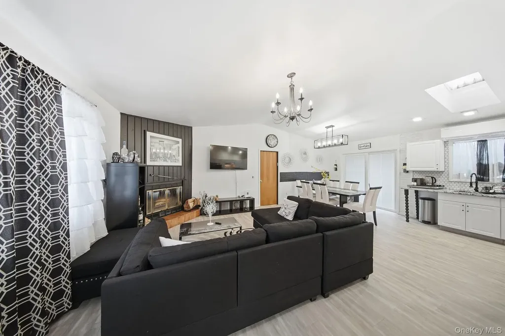 4 Ray Lane Loch Sheldrake NY 12733