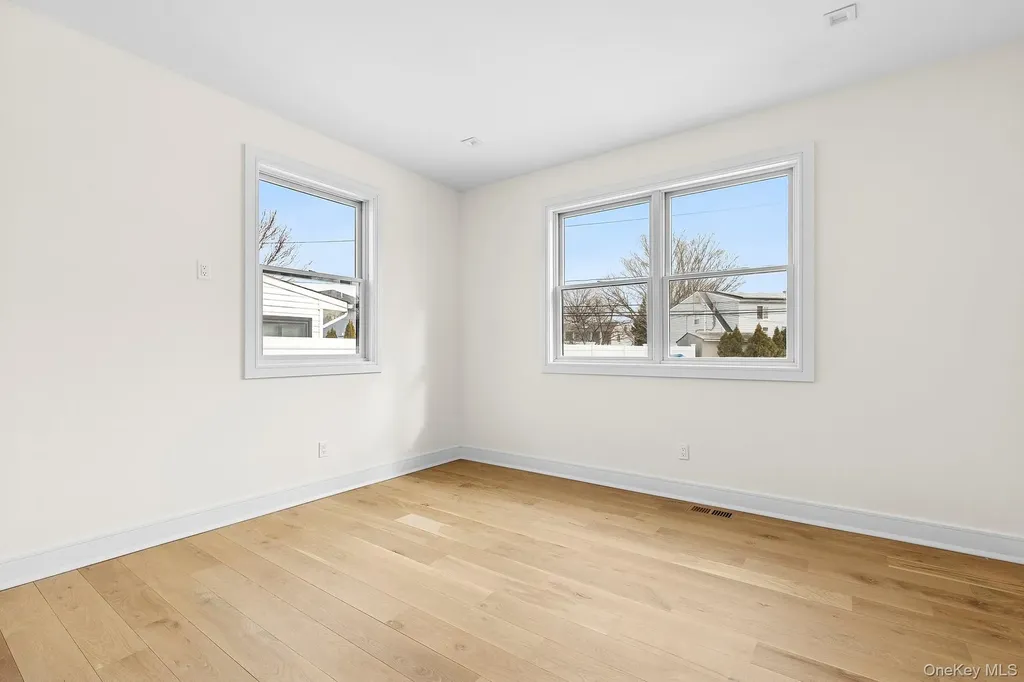 39 Forest Lane Westbury NY 11590