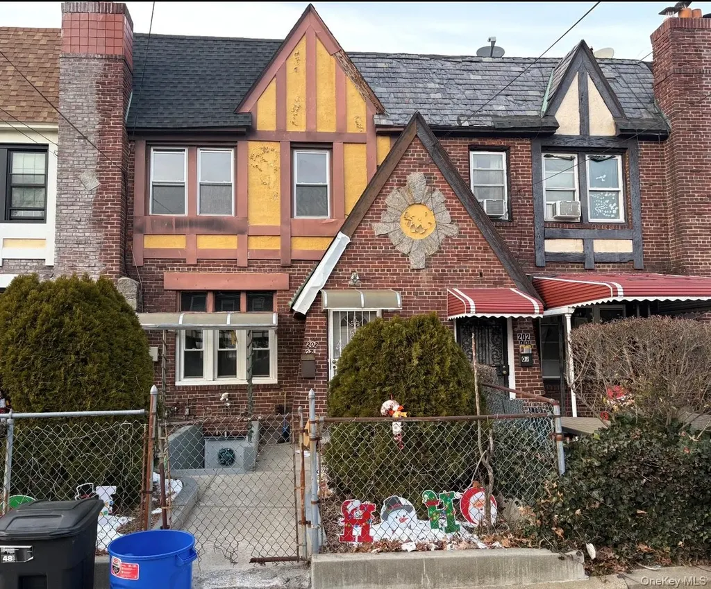 202-07 109th Avenue Saint Albans NY 11412