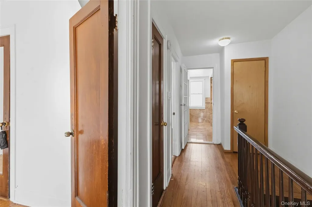 202-07 109th Avenue Saint Albans NY 11412