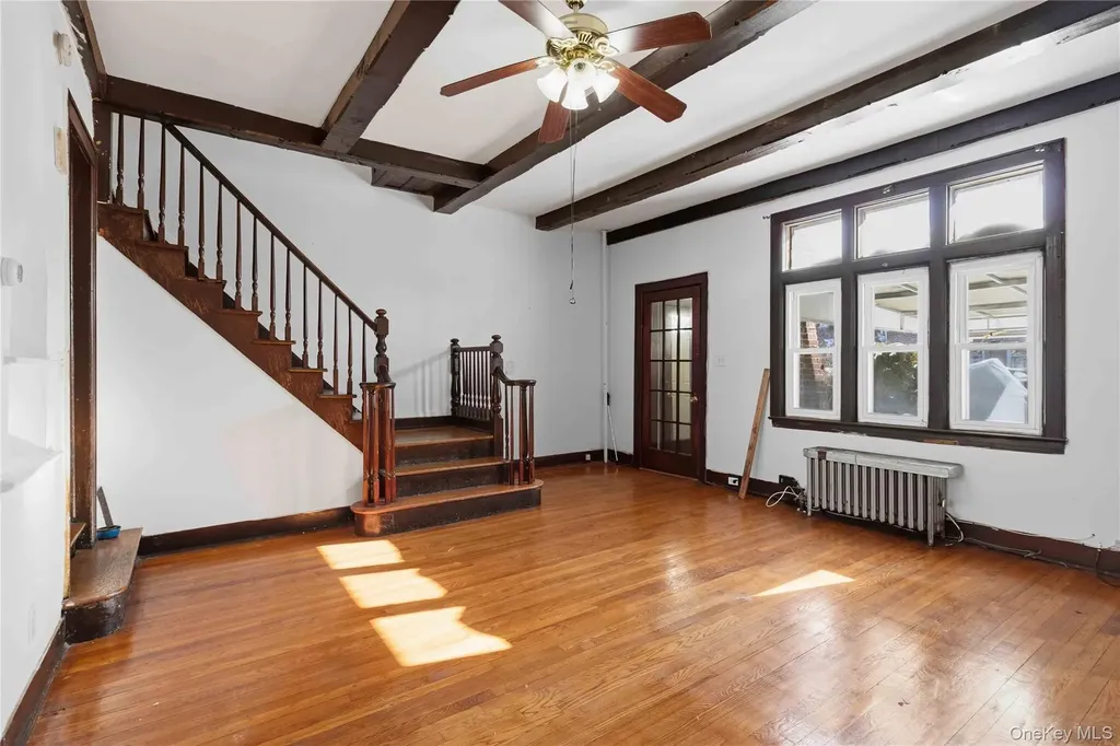 202-07 109th Avenue Saint Albans NY 11412