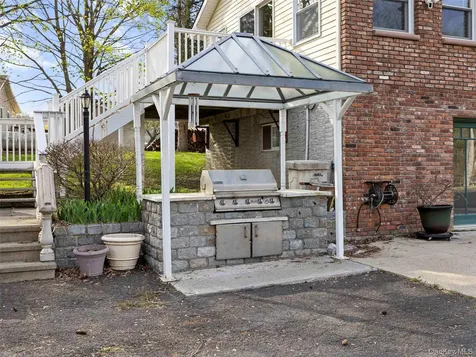 463 Mckinstry Road Gardiner NY 12525