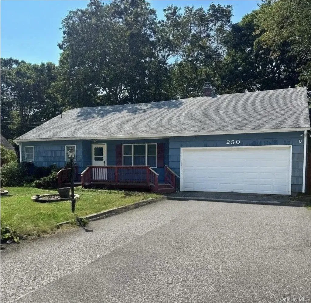 250 Cypress Drive Mastic Beach NY 11951