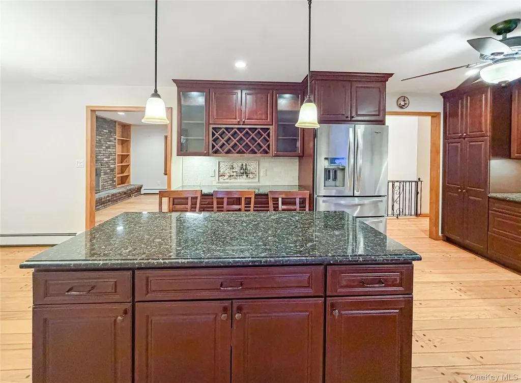25 E Mountain Road S Cold Spring NY 10516