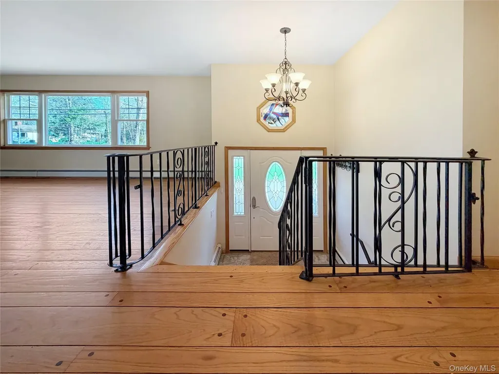 25 E Mountain Road S Cold Spring NY 10516