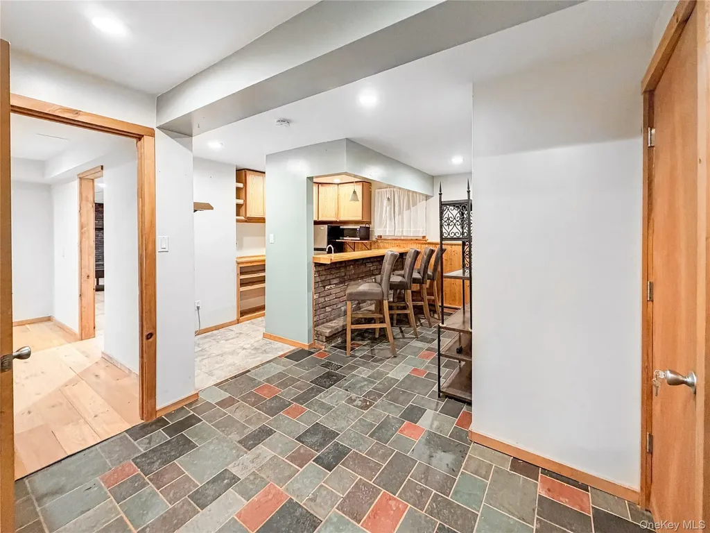 25 E Mountain Road S Cold Spring NY 10516