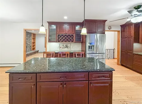 25 E Mountain Road S Cold Spring NY 10516