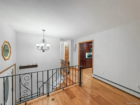 25 E Mountain Road S Cold Spring NY 10516