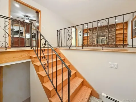 25 E Mountain Road S Cold Spring NY 10516