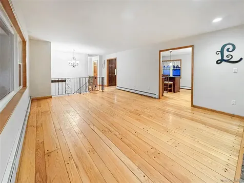 25 E Mountain Road S Cold Spring NY 10516