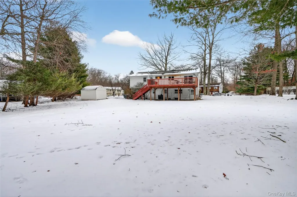 4 Lois Lane Monsey NY 10952