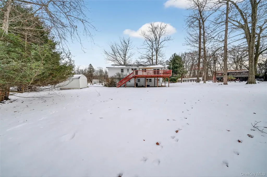 4 Lois Lane Monsey NY 10952