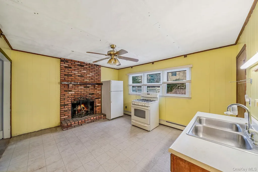 120 Rustic Road Port Jefferson NY 11777