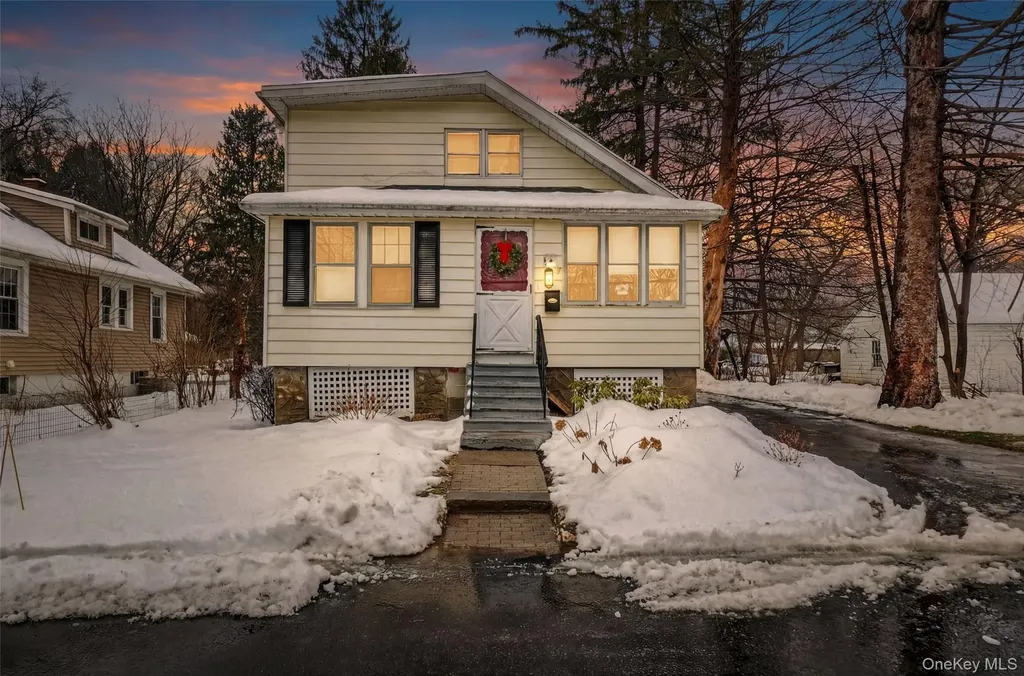 5 Miller Place Poughkeepsie NY 12601