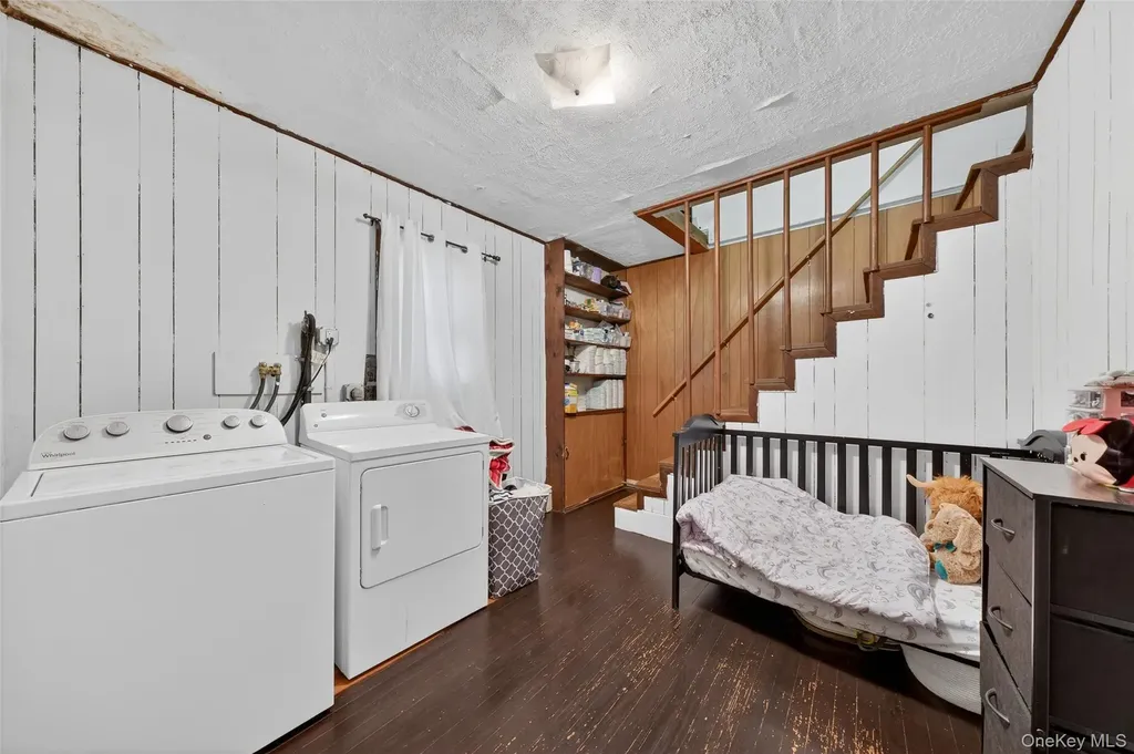 5 Miller Place Poughkeepsie NY 12601