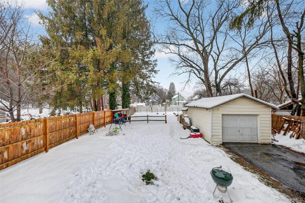 5 Miller Place Poughkeepsie NY 12601