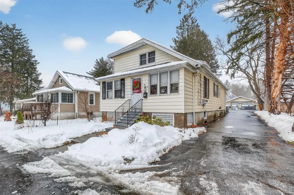 5 Miller Place Poughkeepsie NY 12601