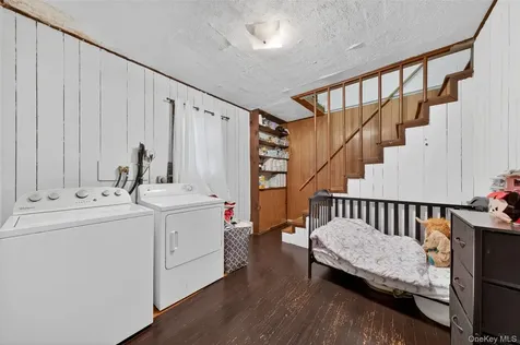 5 Miller Place Poughkeepsie NY 12601