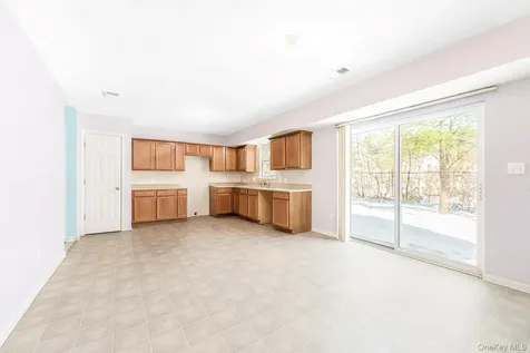 17 Blanchard Street Middletown NY 10940