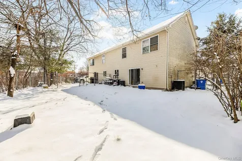 17 Blanchard Street Middletown NY 10940