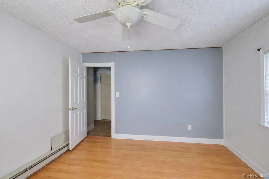 29 Vans Terrace Lake Katrine NY 12449