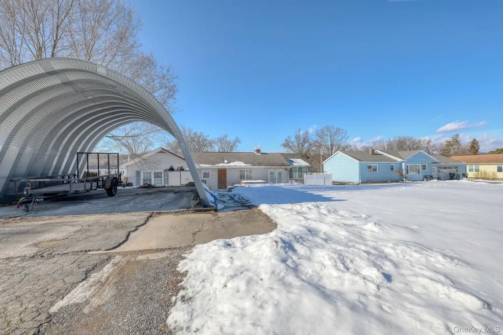 29 Vans Terrace Lake Katrine NY 12449