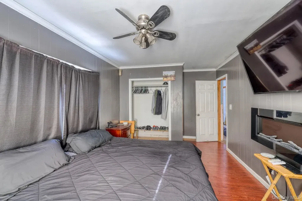 29 Vans Terrace Lake Katrine NY 12449