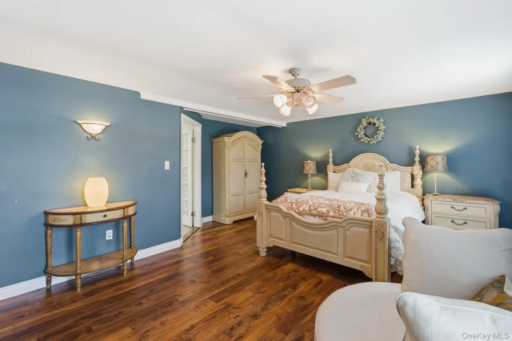 39 Foreston Circle Manorville NY 11949