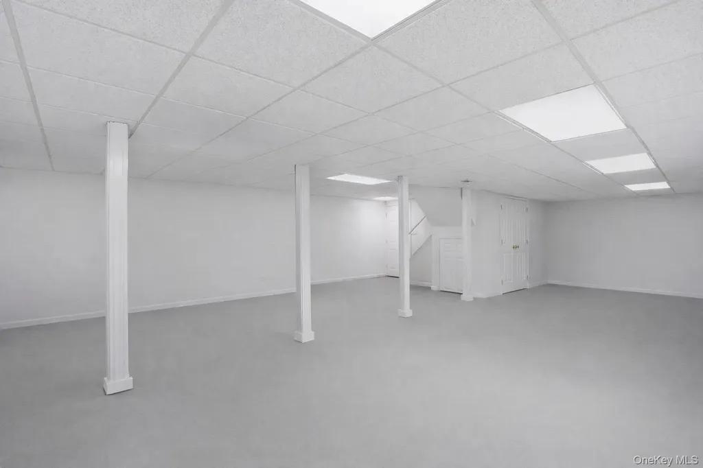 39 Foreston Circle Manorville NY 11949