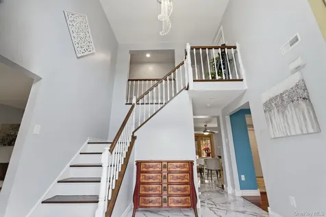 39 Foreston Circle Manorville NY 11949