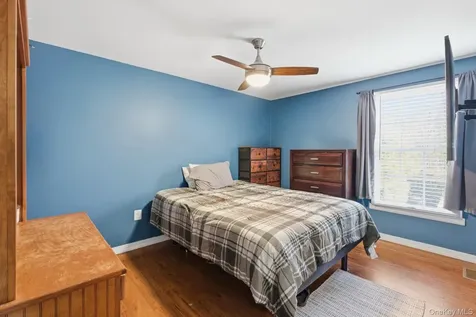 39 Foreston Circle Manorville NY 11949