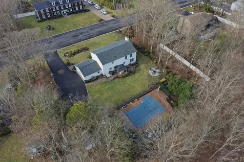 39 Foreston Circle Manorville NY 11949