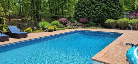 39 Foreston Circle Manorville NY 11949